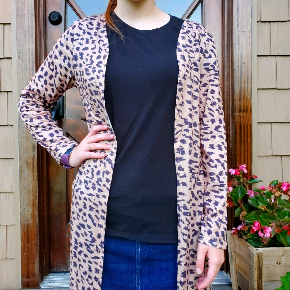 Leopard print long sleeve cardigan